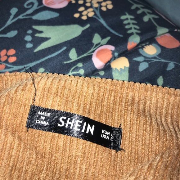 Cute corduroy tan blouse - Picture 3 of 3